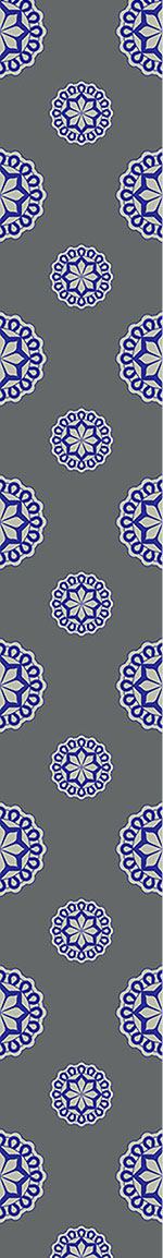 patterned-wallpaper-flower-emblem
