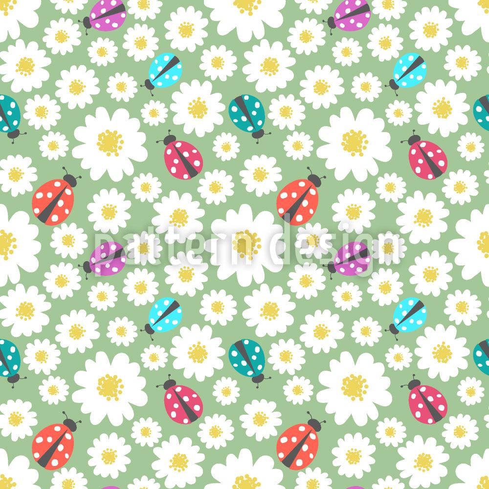 patterned-wallpaper-ladybugs-love-flowers