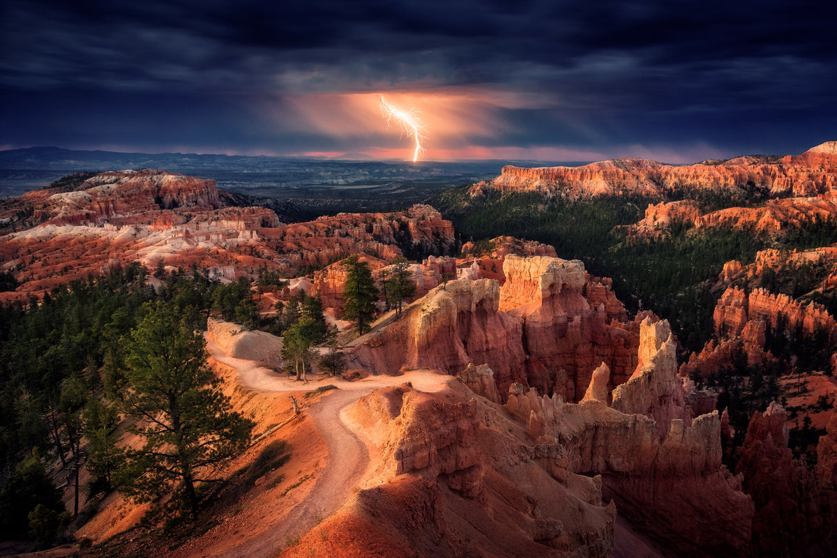 photo-wallpaper-lightning-over-bryce-canyon