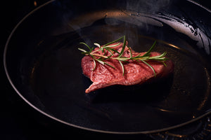 photo-wallpaper-meat-in-the-pan