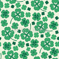 patterned-wallpaper-lucky-clover-on-white