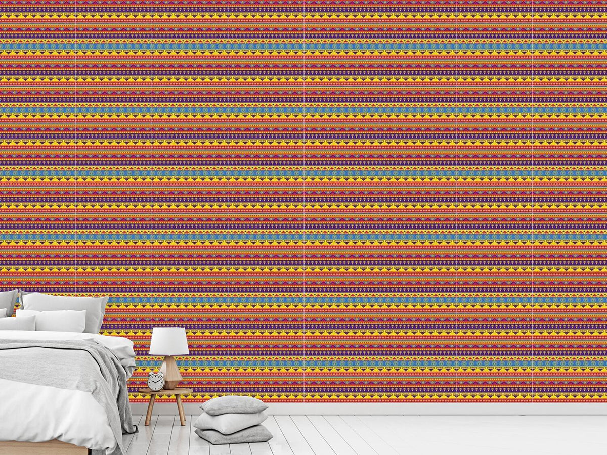 patterned-wallpaper-funny-inca-print