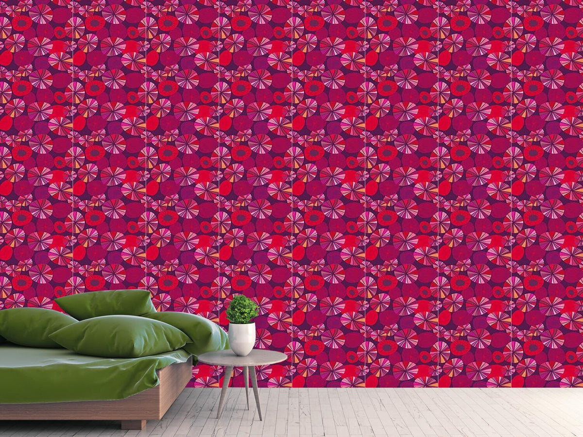 patterned-wallpaper-red-potpourri