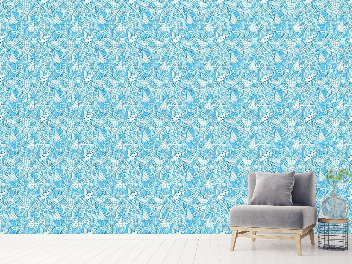 patterned-wallpaper-masquerade-ball